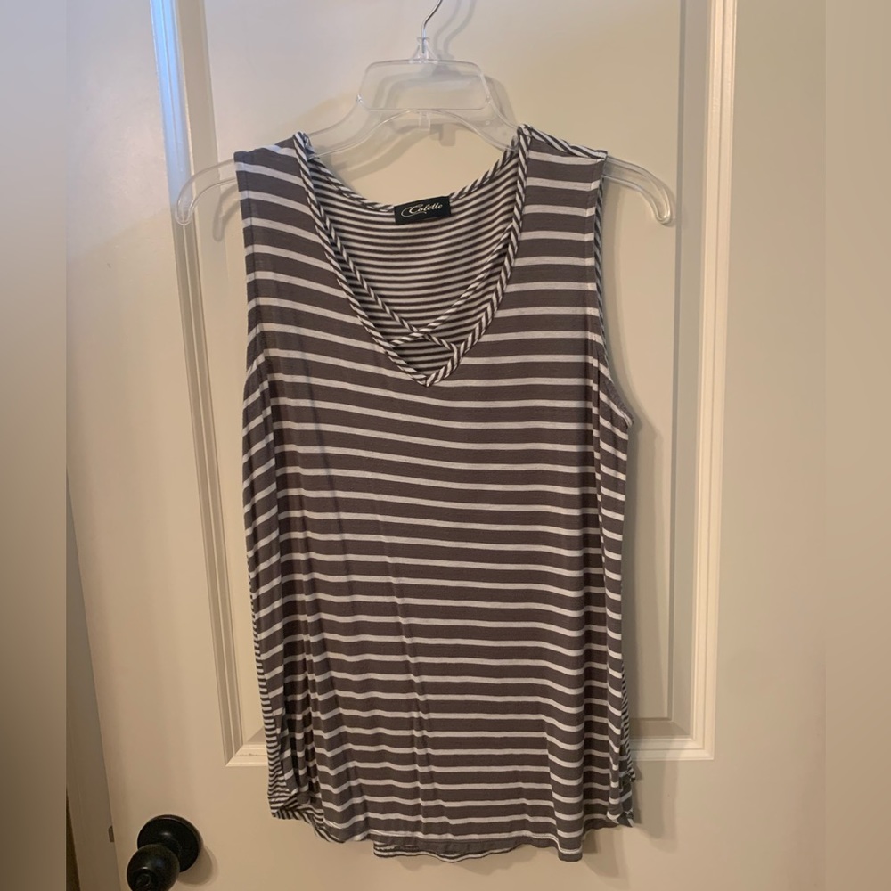 Women’s Sleeveless Tank Top